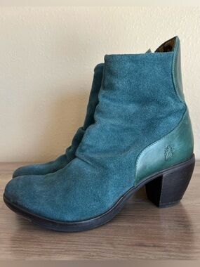 Fly London Hota Suede Leather Heeled Ankle Boots Women’s Size 40/9-9.5 Teal Zip